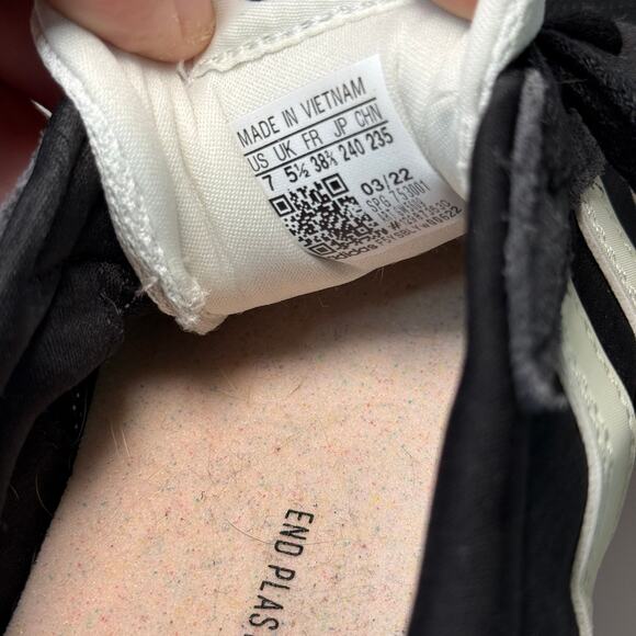 Adidas Women's Run 70s Casual Sneaker Shoes Black White Women's Size 7 - Picture 9 of 9